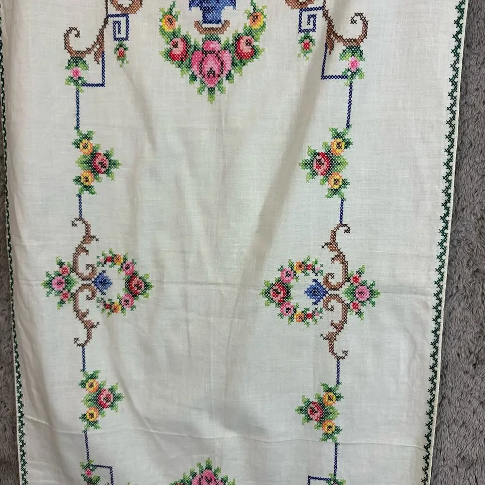 Vintage Cross Stitch Rectangle Table Runner Cover White Blue PInk Floral